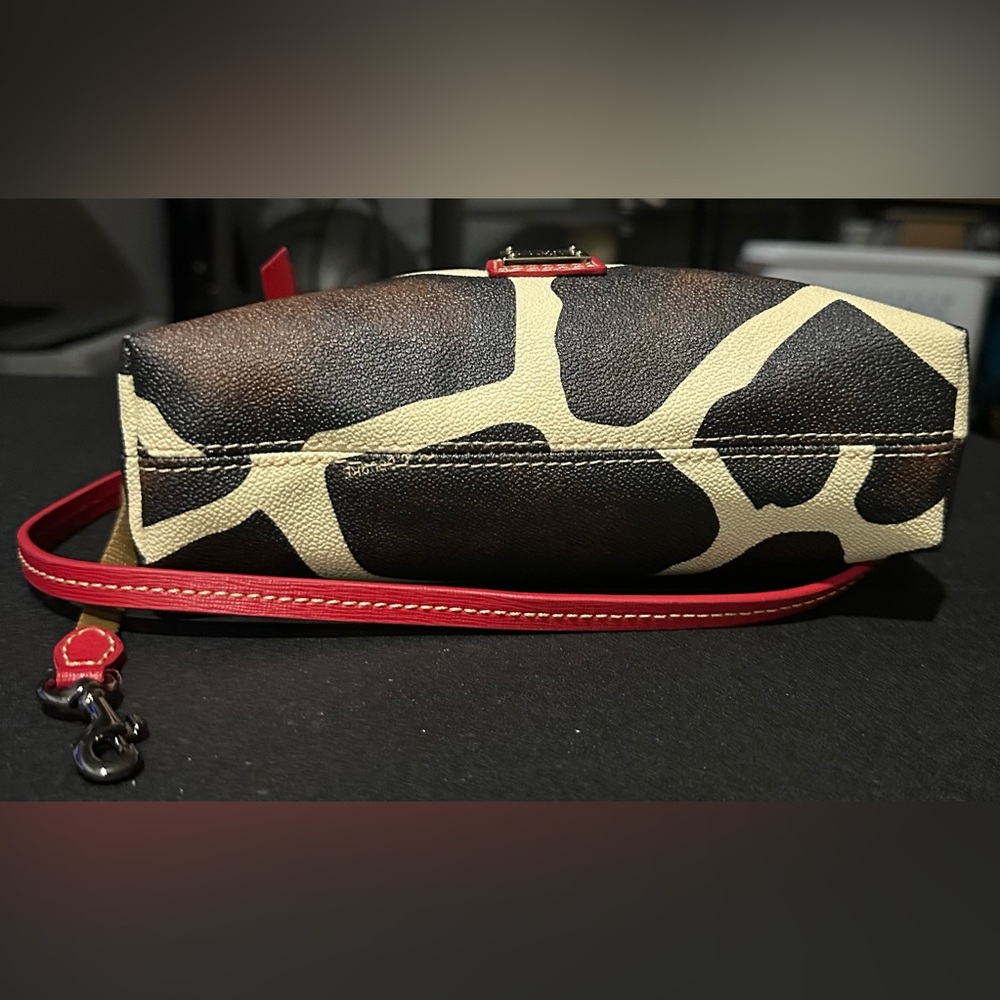 Dooney & Bourke Crossbody Giraffe print with Red Leather trim NWOT W/FRE… - Picture 8 of 13